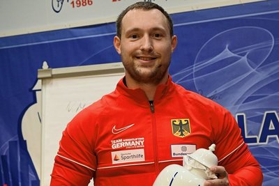 Europameister Nico Müller aus Obrigheim gewann seine erste Trophäe.