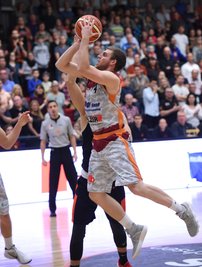 Brad Tinsley war mit 15 Punkten bester Niners-Werfer.