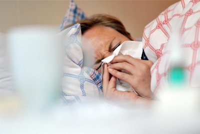 Erkrankungen der Atemwege waren im ersten Halbjahr 2024 in Mittelsachsen die häufigste Ursache für eine Krankschreibung. Etwa jede vierte Diagnose fiel laut AOK von Januar bis Juni im Landkreis in diesen Bereich.