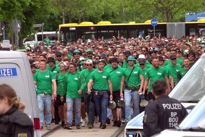 Beim Sachsenpokalfinale im Mai 2022 stand den Fans von Chemie Leipzig nur der Gästeblock mit 1800 Plätzen zur Verfügung. Leipziger Anhänger hatten deswegen dazu aufgerufen, weitere Tickets für Bereiche zu kaufen, die eigentlich den Chemnitzern vorbehalten sind.