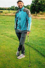 Holger Hasse steht heute als Golflehrer auf dem Rasen. 