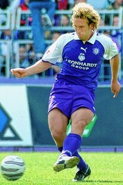 Holger Hasse 2004 im Trikot des FC Erzgebirge Aue, für den er 140 Partien, davon 18 in der 2. Bundesliga, absolvierte. 