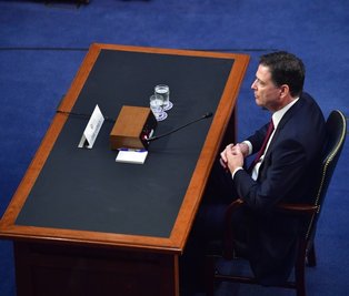Der frühere FBI-Direktor James Comey sagte vor einem Senatsausschuss aus. Vieles war schon seit dem Abend zuvor bekannt. Aber einige starke Worte überraschten dann doch noch.