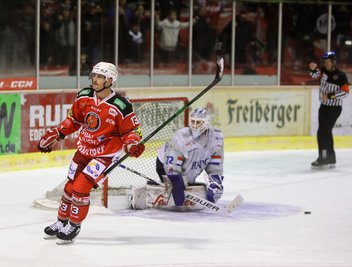 Kapitän André Schietzold bleibt an Bord.