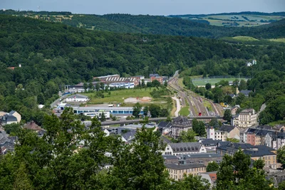 Blick über Aue: Als künftiger OB will Marcus Hoffmann viel draußen unterwegs sein.