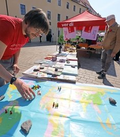 Christian Mädler von "Fair Trade Town" machte auf Ungerechtigkeiten im globalen Handel aufmerksam.