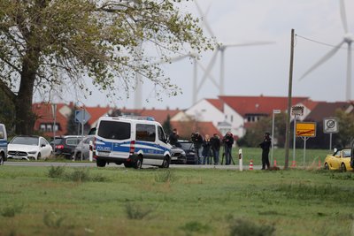 Auch im rund 15 Kilometer entfernten Landsberg (Saalekreis) fielen Schüsse.