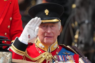 Die Geburtstagsparade findet jedes Jahr zu Ehren des britischen Monarchen statt.