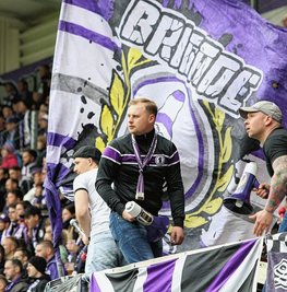 Gaben auch beim etwas glücklichen Remis gegen Viktoria Köln am Sonnabend wie immer Vollgas: Die Fans des FC Erzgebirge Aue, der nach seiner Talfahrt den Klassenerhalt so gut wie sicher hat. 