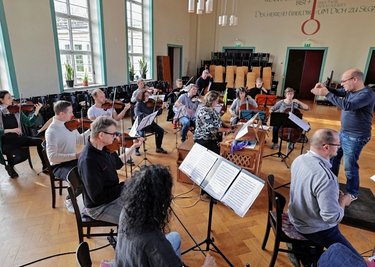 Im Kirchgemeindehaus Meerane probt das Ensemble Amadeus derzeit für die neue Konzertreihe.