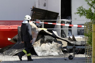Beim Brand eines Möbellagers an der Crusiussttraße in Chemnitz kam am 20. Mai ein 41-jähriger Feuerwehrmann ums Leben. Am Donnerstag wurde er beigesetzt.