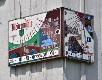 Ein Unbekannter baute 1798 die Uhr an der Sohlander Str. 62, die erst später angebracht wurde.