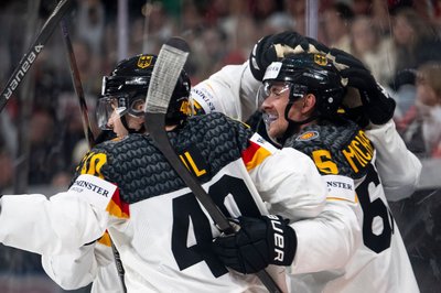 Nationalspieler Marc Michaelis jubelt über seinen ersten Turniertreffer.