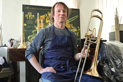 Stephan Voigt baut hochwertige Posaunen, Trompeten, Flügelhörner und historische Metallblasinstrumente.