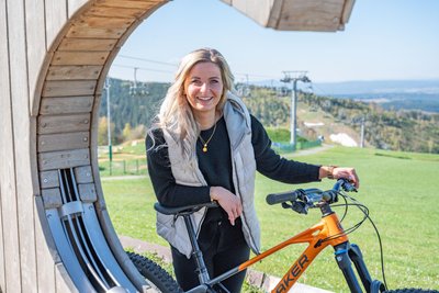 Jennifer Braun ist Chefin der Bike- und Skiwelt Schöneck.