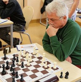 Zünglein an der Waage: Jürgen Steinhardt blieb gegen Plauen hoch konzentriert und sicherte das Remis. 