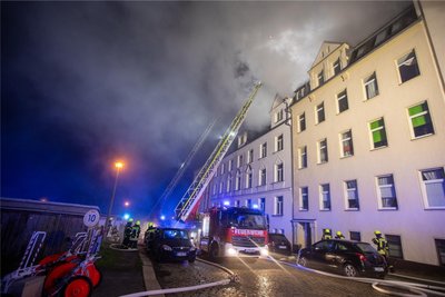Die Bewohner des Hauses und von zwei Nachbargebäuden waren in Sicherheit gebracht worden.