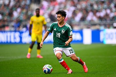 Gilberto Mora wurde eingewechselt.