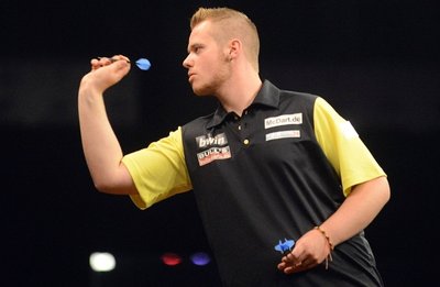 Im Wettkampf gibt es für Max Hopp nur seine Pfeile und das Dartboard. Alles andere wird ausgeblendet.