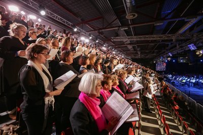 Rund 1430 Chorsänger eröffneten am Sonntag das von der Stadt Chemnitz gefeierte Jubiläumsjahr.