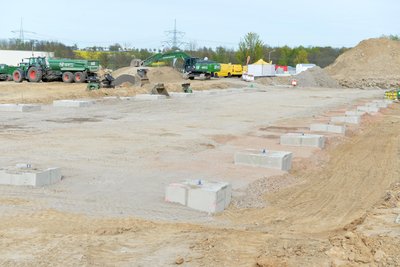 Ein DHL-Logistikzentrum entsteht in Freiberg. So groß soll das Gebäude werden.