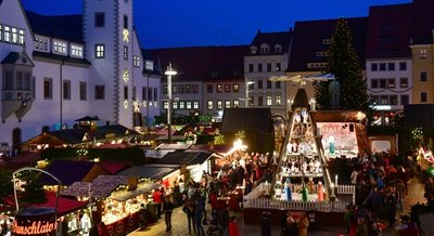 Der letzte Christmarkt vor der Coronakrise fand 2019 statt. Damals war der Obermarkt dicht an dicht mit Buden gefüllt. 