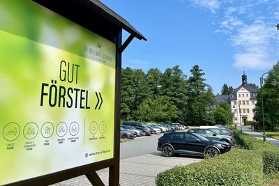 Der neue Unternehmensauftritt der Schwabeschen Heimstättenstiftung kommt mit klarer, zeitgemäßer Symbolik daher.
