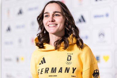 Selina Freitag hält die Fahne im sächsischen Skispringen hoch, seit ihr Bruder Richard im März 2022 seine Karriere beendet hatte.