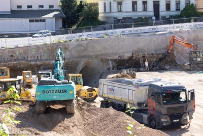 Ein unbekannter Bergbau-Hohlraum im Bereich der Wilischstraße in Annaberg hat sofortige Sicherungsarbeiten nach sich gezogen.