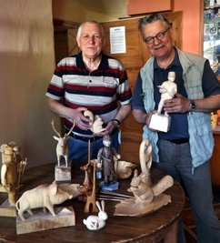Karl-Heinz Steinbach und Arnim Kosenzky zeigten im Müllerhof ihre Holzkunstwerke. 