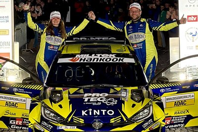 Philip Geipel und Jennifer Lerch haben die 61. Rallye Erzgebirge und damit den Auftakt zur Deutschen Rallye-Meisterschaft souverän gewonnen.