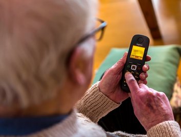 Für sehr viele Senioren war es schwierig, über die Hotline einen Impftermin zu erhalten. 