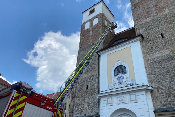 Probe-Einsatz in Freiberg: Feuerwehrausbildung in luftiger Höhe