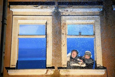 "Frau Holle verliert die Kontrolle" heißt ein Fenstertheaterstück, das in Schneeberg aufgeführt werden soll. 