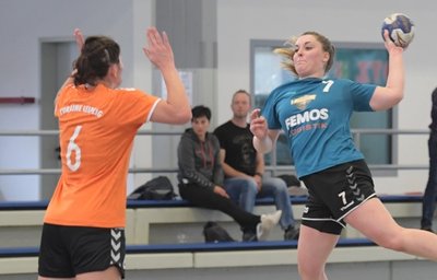 Sarah Riedel (r.) traf gegen Turbine Leipzig dreimal ins Schwarze - zum Sieg reichte es aber trotzdem nicht. 