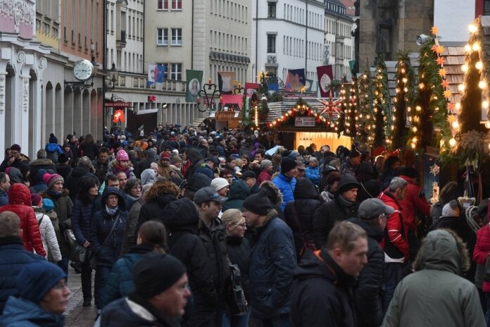 Klosterweihnacht: 30 Stände auf historischem Markt - Freie Presse