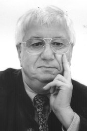 Nachdenklich: Landrat a. D. Eberhard Löffler. 
