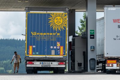 Der grenzübergreifende Verkehr hat sich auf der Route übers Erzgebirge nach Tschechien in den letzten Jahren vervielfacht.