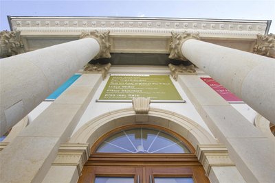 Im Vogtlandtheater finden am Sonntag zwei Weihnachtskonzerte des Vogtlandkonservatoriums statt.