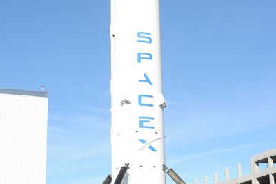 Mit der Rakete Falcon 9 machte sich SpaceX unverzichtbar für die US-Raumfahrt. (Archivbild)