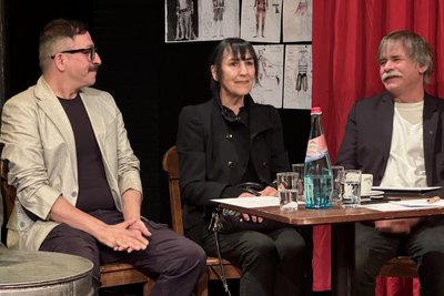 Regisseur Ivan Leo Lemo, Ausstatterin Marie-Luise Strandt und Chefdramaturg André Meyer (v.l.) stellten die Doppelproduktion vor.