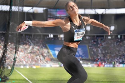 Olympiasiegerin Valerie Allmann aus den USA, die aktuell auch die Weltrangliste anführt, lässt den Diskus in Thum fliegen. 
