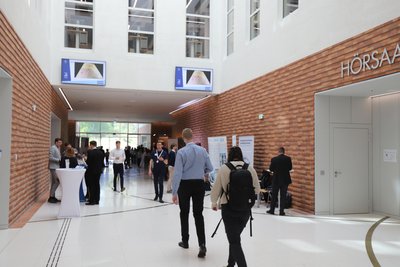 Universitätsbibliothek der TU Bergakademie in Freiberg: Die Ausstellung „Women of Mathematics“ findet hier statt.