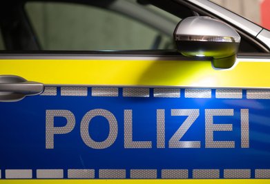 Diebe haben in Dresden einen wertvollen Oldtimer gestohlen. (Symbolbild) 