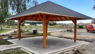 Dieser Wetterschutzpavillon kann künftig von Wanderern, Zuschauern der VfB-Heimspiele und örtlichen Vereinen genutzt werden. 