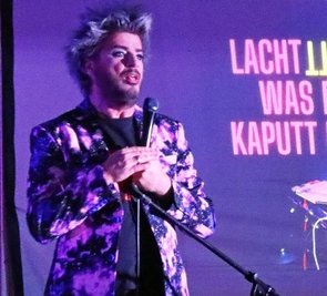 Kay Ray in Aktion.