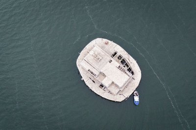 Nach der Wende geriet die Insel nach und nach in Verfall.