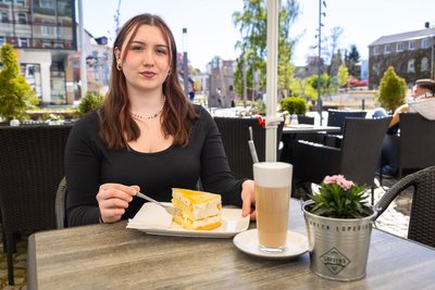 Jessica Ott, erfolgreiche Finalistin des Wettbewerbs „Back-StarContest“ will nach bestandener Prüfung die europäische Welt des Backens kennen lernen.