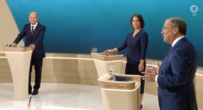 Olaf Scholz (l.), Annalena Baerbock und Armin Laschet beim TV-Triell.