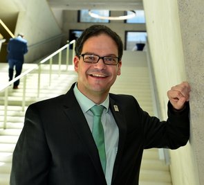 Professor Marc Ritter von der Hochschule Mittweida ist am Donnerstag mit dem Sächsischen Lehrpreis ausgezeichnet worden. 